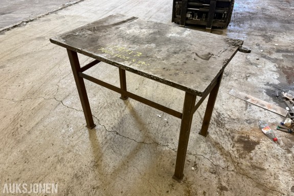Kraftig Sveisebord 30mm 700x1100x900
