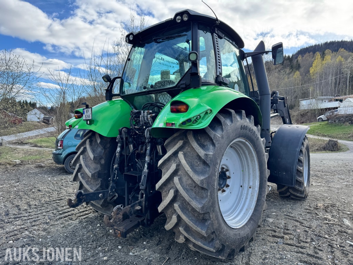 2012 Deutz Agrotron 620 TTV traktor med laster, brøyterigget