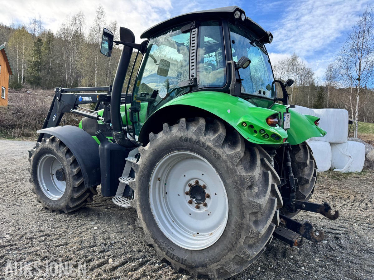 2012 Deutz Agrotron 620 TTV traktor med laster, brøyterigget