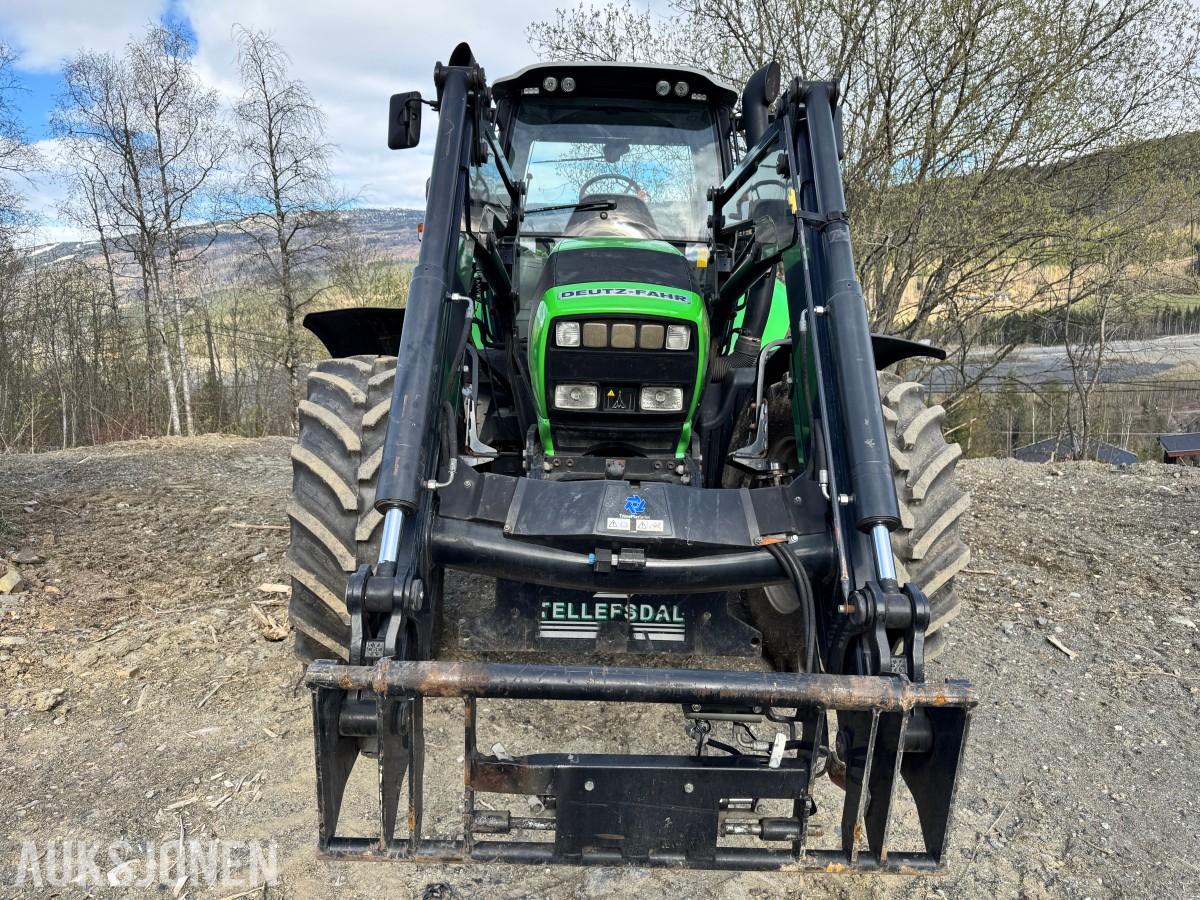 2012 Deutz Agrotron 620 TTV traktor med laster, brøyterigget