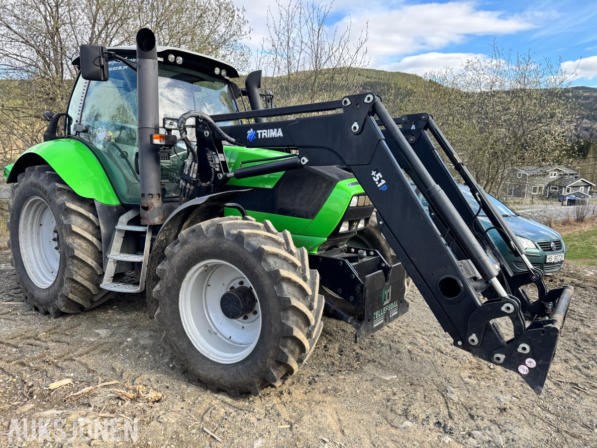 2012 Deutz Agrotron 620 TTV traktor med laster, brøyterigget