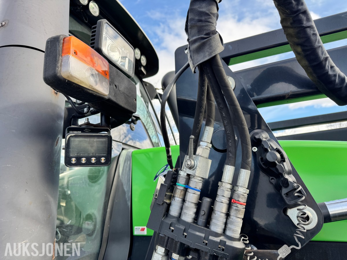 2012 Deutz Agrotron 620 TTV traktor med laster, brøyterigget