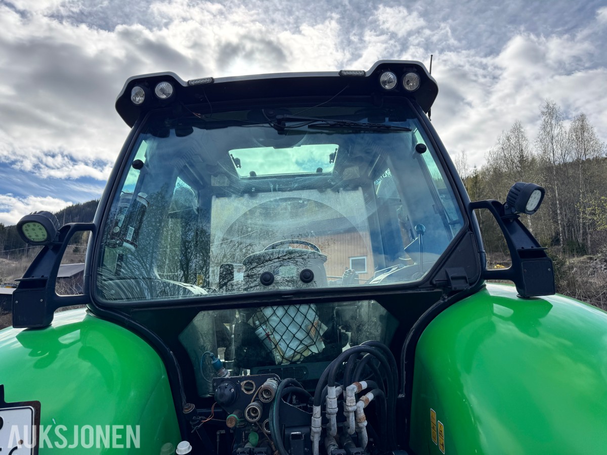 2012 Deutz Agrotron 620 TTV traktor med laster, brøyterigget
