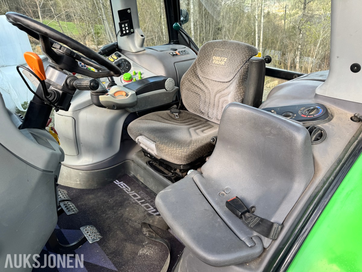 2012 Deutz Agrotron 620 TTV traktor med laster, brøyterigget