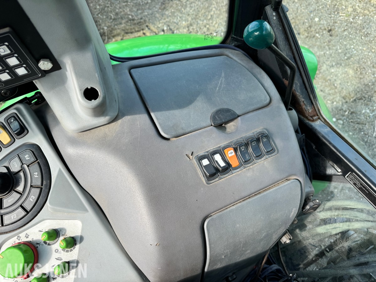 2012 Deutz Agrotron 620 TTV traktor med laster, brøyterigget