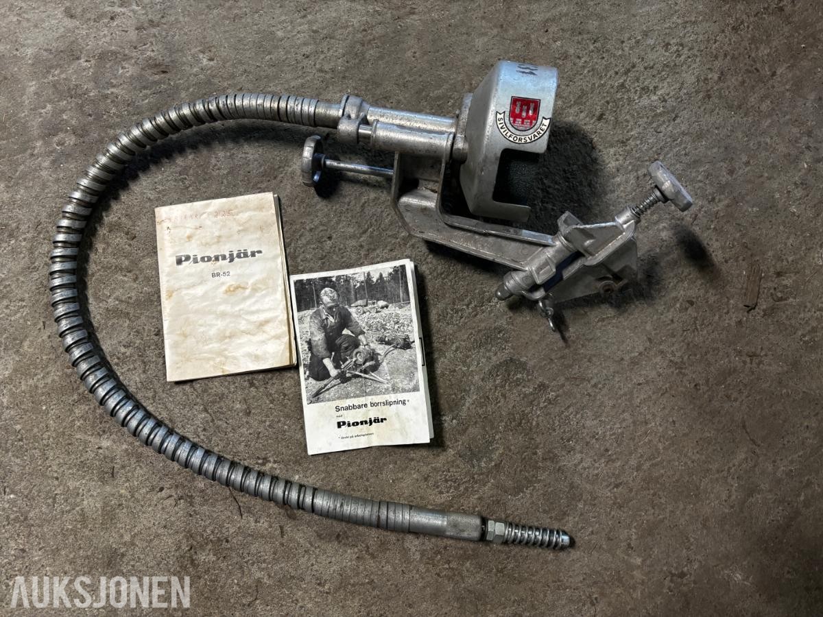 PIONJÄR BR-52 BOR-SLIPER / SLIPEMASKIN – KOMPLETT MED SLANGE OG FESTE