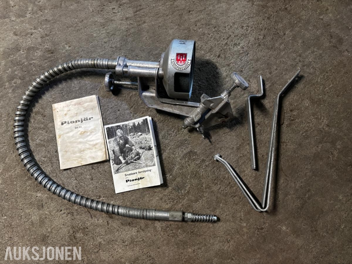 PIONJÄR BR-52 BOR-SLIPER / SLIPEMASKIN – KOMPLETT MED SLANGE OG FESTE