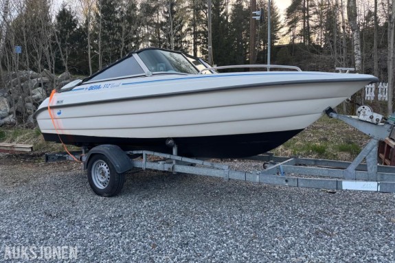 1999 Bella 512 med henger