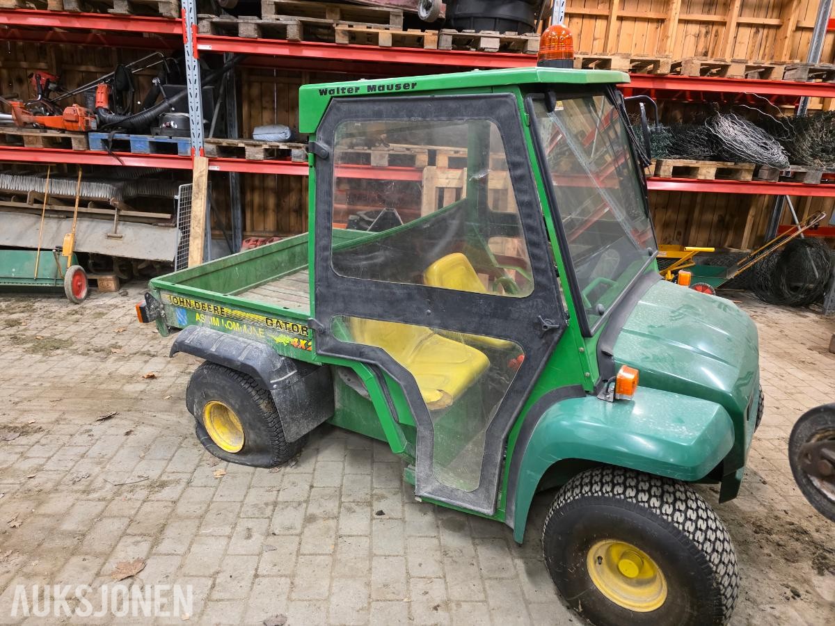 1995 John Deere Gator 4x2 – rep.objekt – med hytte