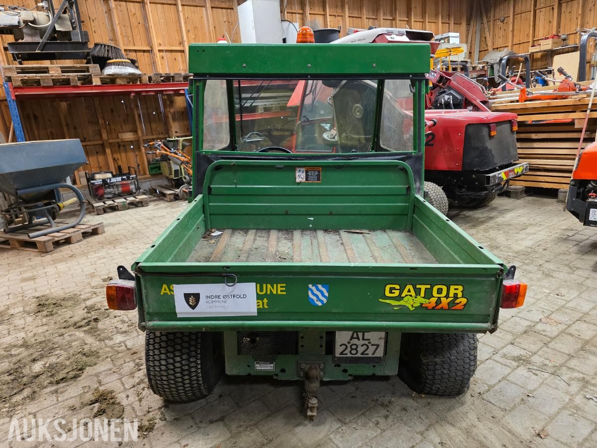 1995 John Deere Gator 4x2 – rep.objekt – med hytte