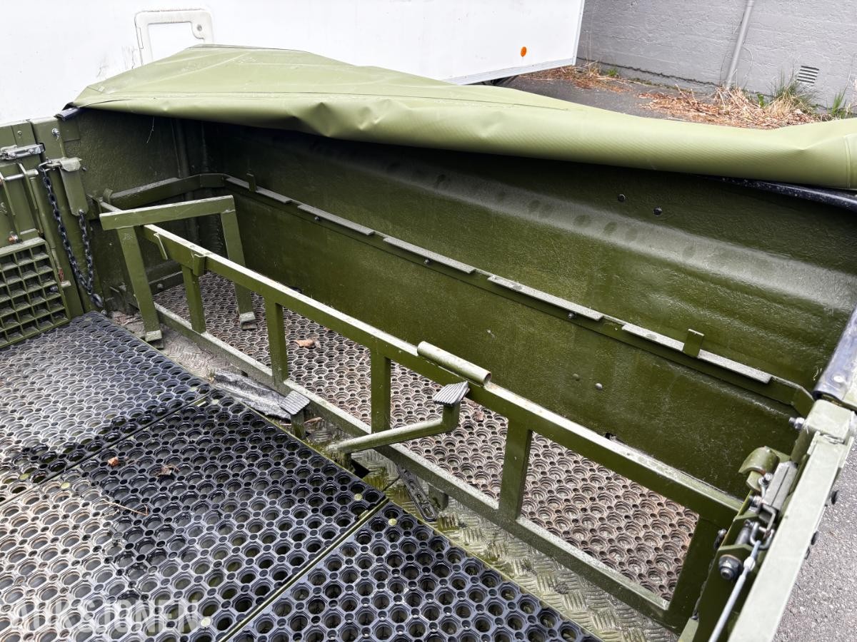 HÄGGLUNDS BV206 BAKVOGN / BELTEMODUL – KASSE/PÅBYGG