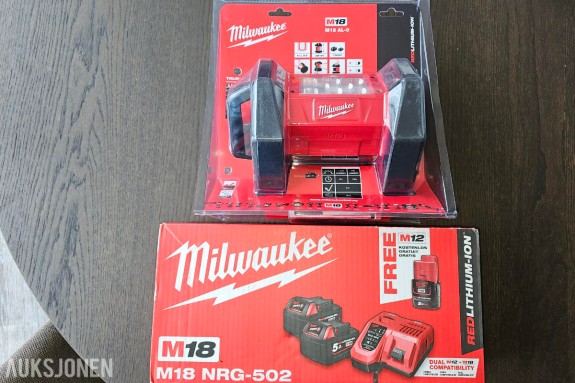 Milwaukee M18 NRG-502 Lade pakke + M18 AL-0 Arbeidslampe