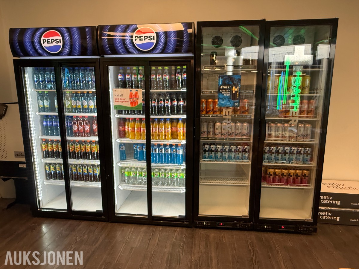 Drikkevarer – brus, vann, iste og energidrikk