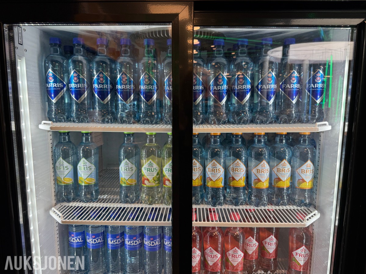 Drikkevarer – brus, vann, iste og energidrikk