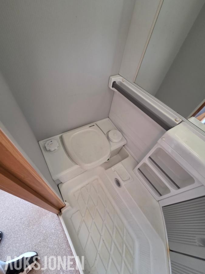 1996 Knaus Azur WKN4908 campingvogn - ingen minstepris