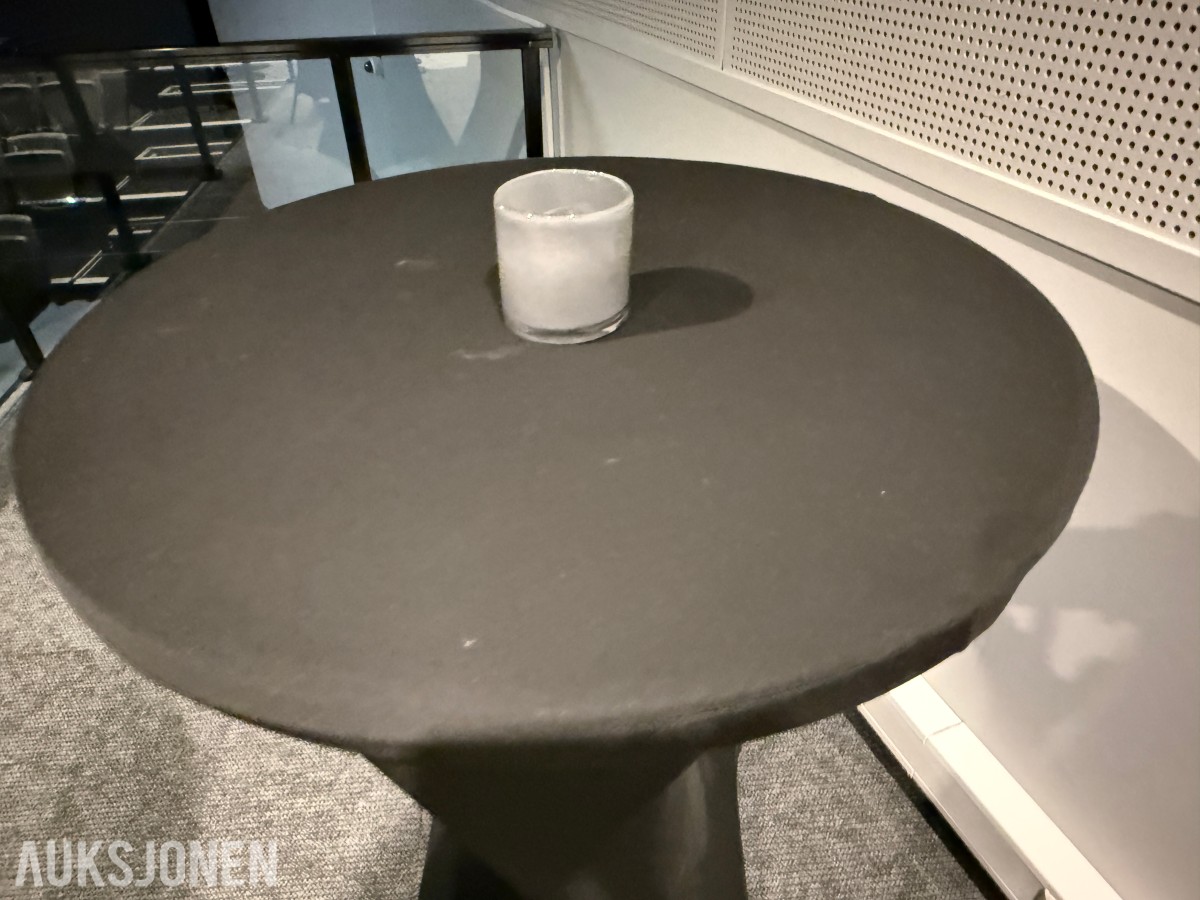 Ståbord/cocktailbord med trekk og sperrestolper