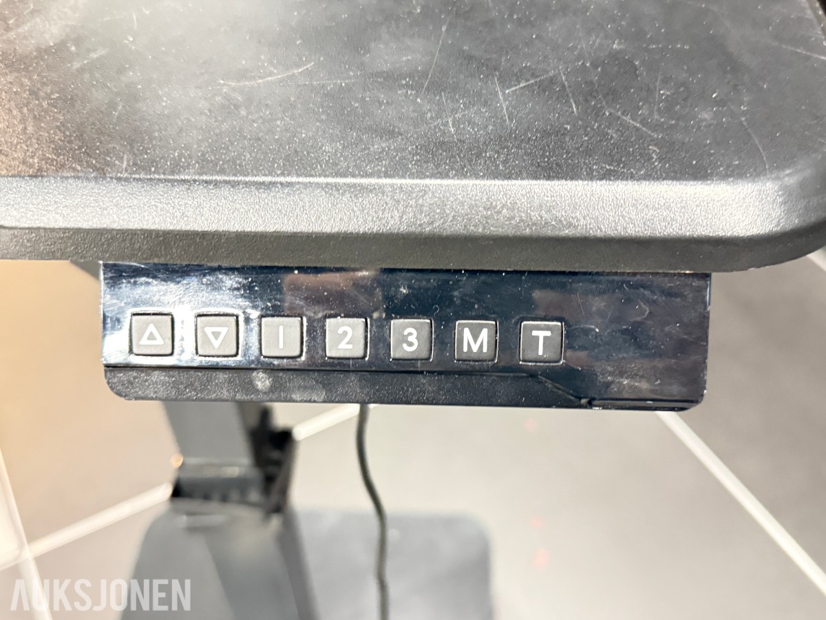 Elektrisk hev/senk talerstol / mobilt arbeidsbord på hjul
