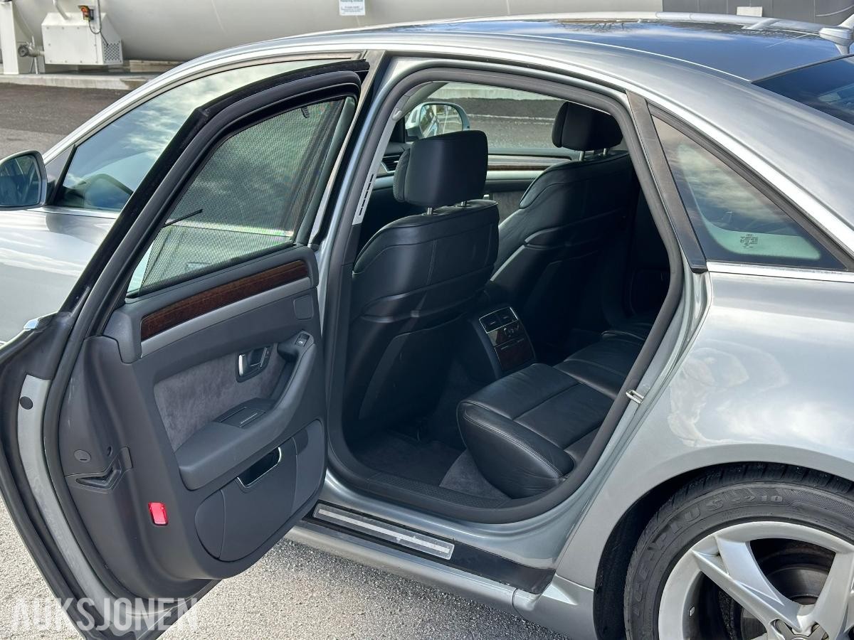 2008 Audi A8 3.0 232hk QUATTRO skinnseter soltak nøkkelløs start