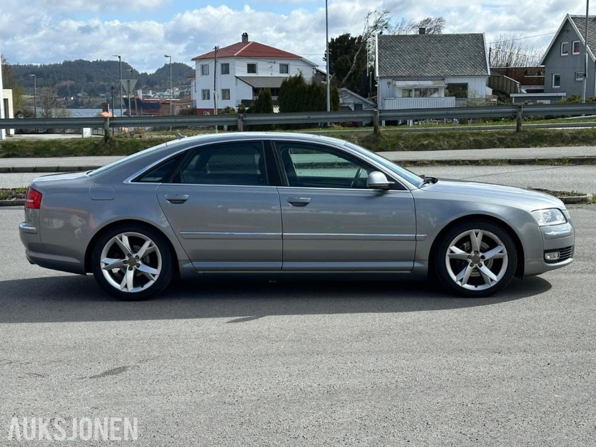2008 Audi A8 3.0 232hk QUATTRO skinnseter soltak nøkkelløs start