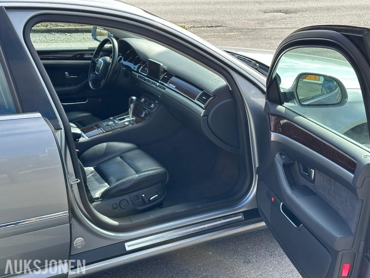 2008 Audi A8 3.0 232hk QUATTRO skinnseter soltak nøkkelløs start