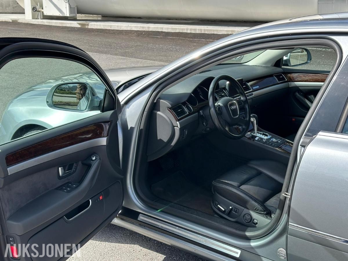 2008 Audi A8 3.0 232hk QUATTRO skinnseter soltak nøkkelløs start