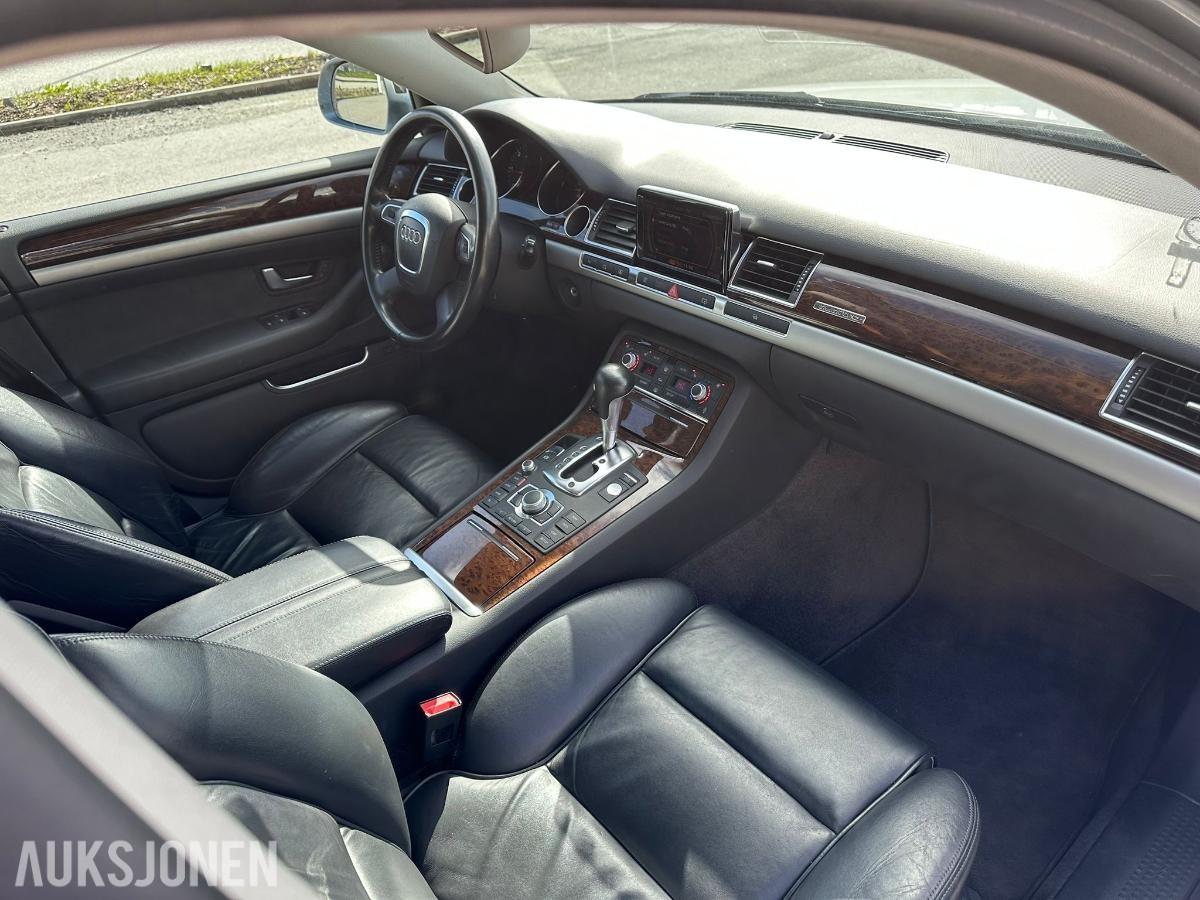 2008 Audi A8 3.0 232hk QUATTRO skinnseter soltak nøkkelløs start