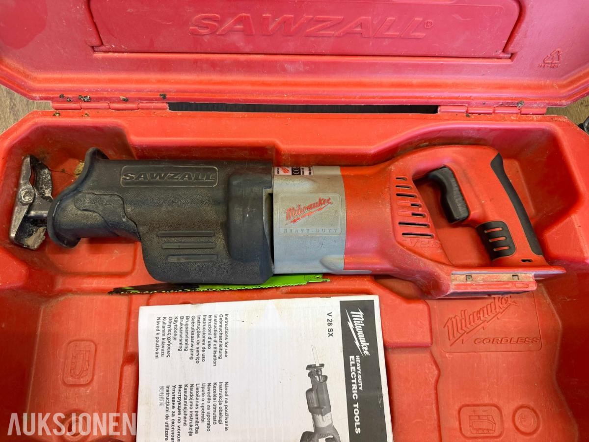 Diverse verktøy: Bosch sirkelsag, Milwaukee, Fein, Hilti + kabelrulle m.m.