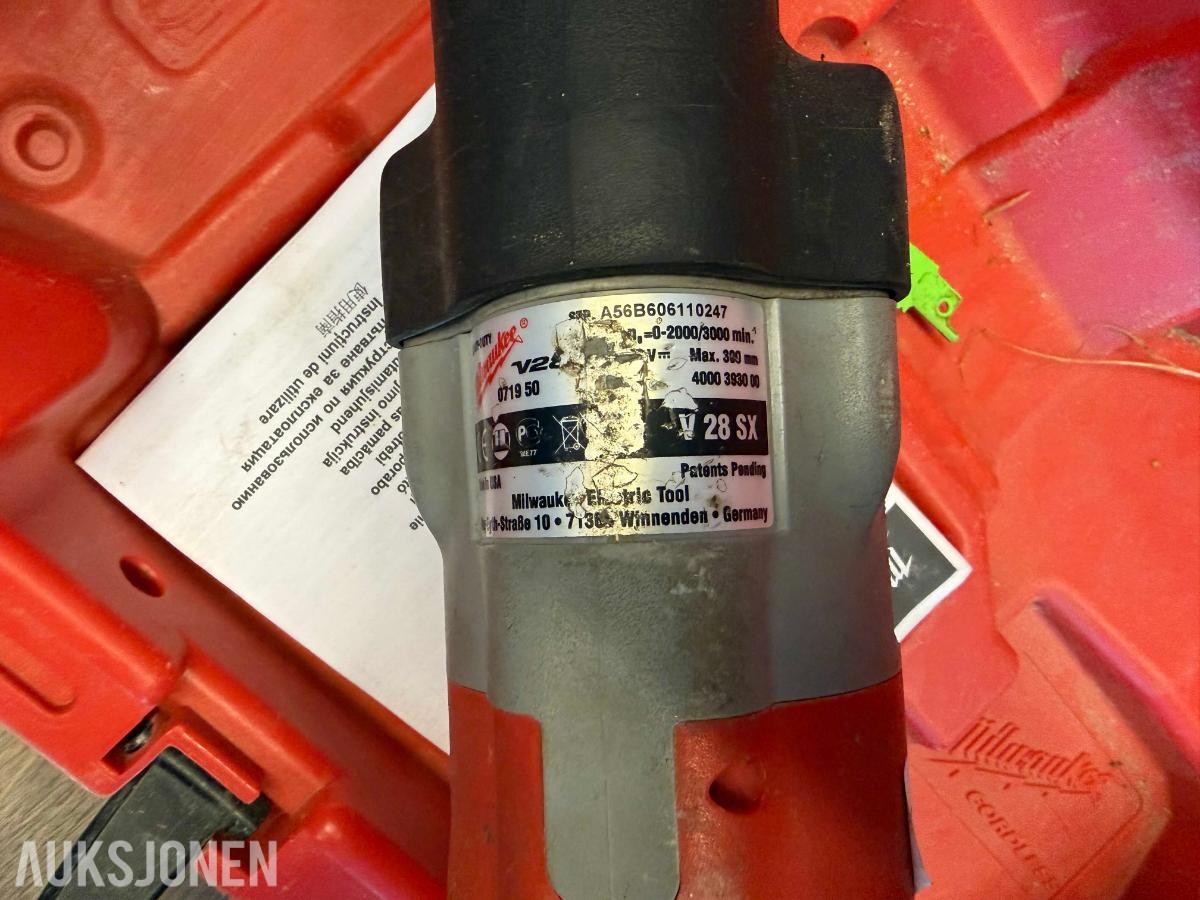 Diverse verktøy: Bosch sirkelsag, Milwaukee, Fein, Hilti + kabelrulle m.m.