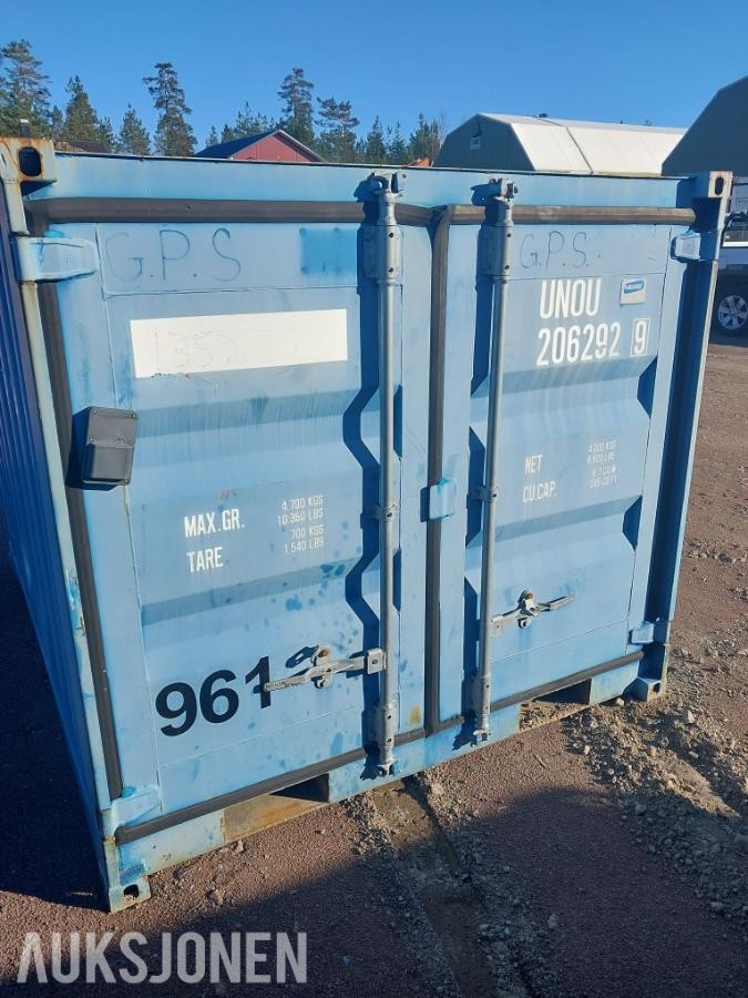 container med innredning og strøm