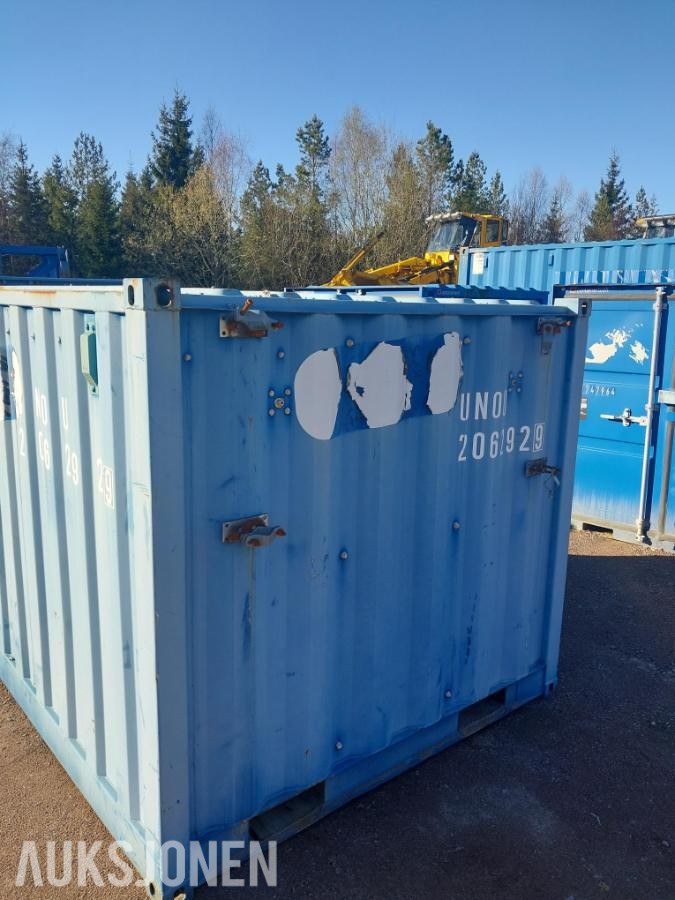 container med innredning og strøm