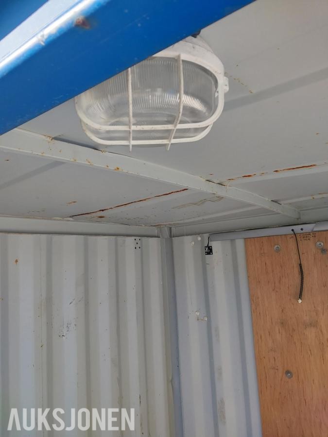container L:195 B:195 H:189 cm