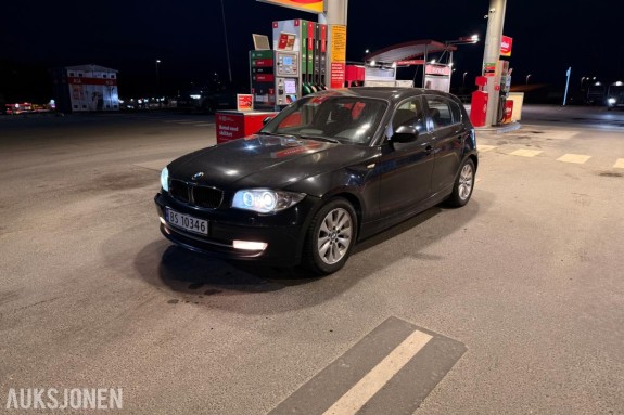 2009 BMW E87 116D 2.0 116HK SPORTSSETER CRUISEKONTROLL EU OK 10.2027 - INGEN MINSTEPRIS