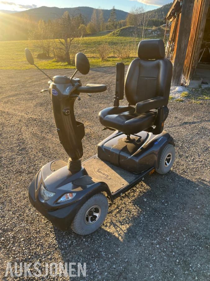 2015 Invacare Elektrisk rullestol