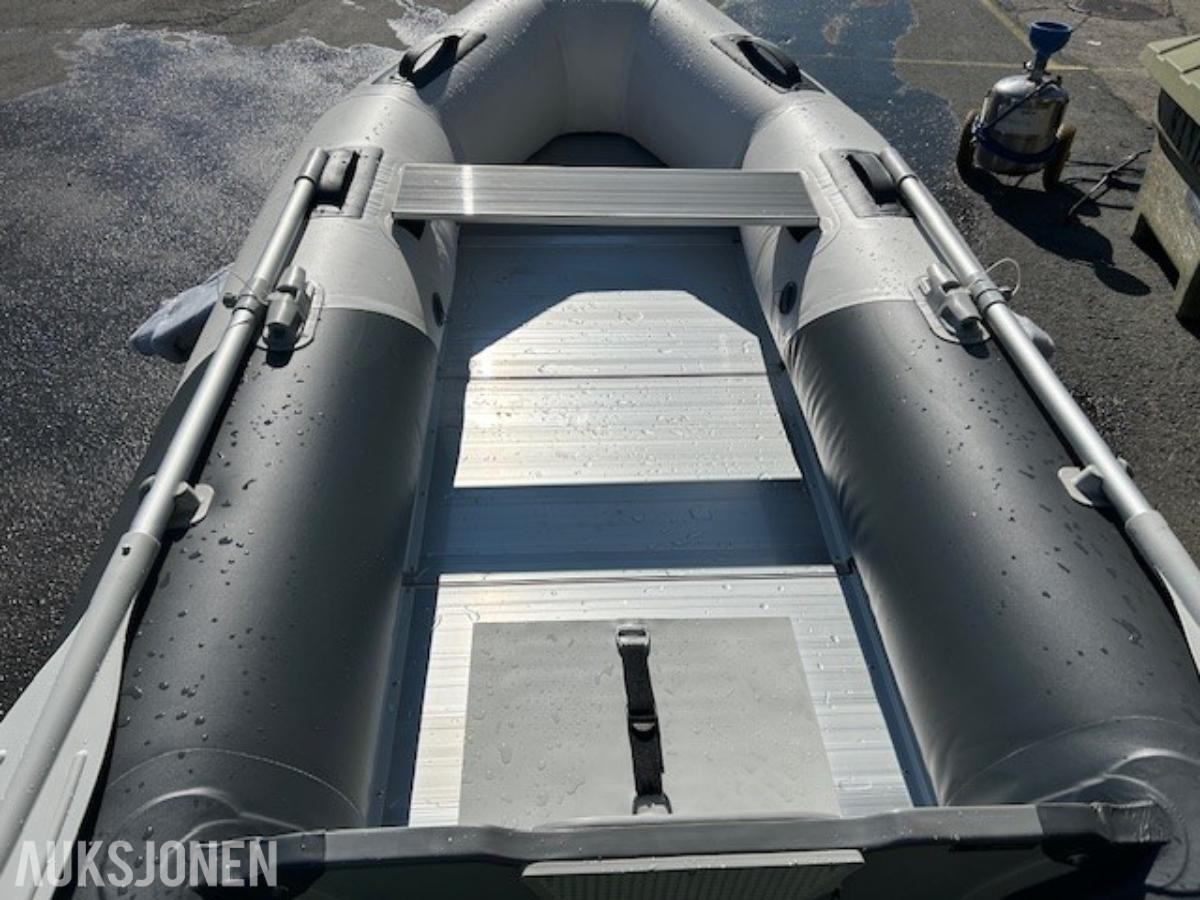 Adonis UB300 RIB, ny i eske!