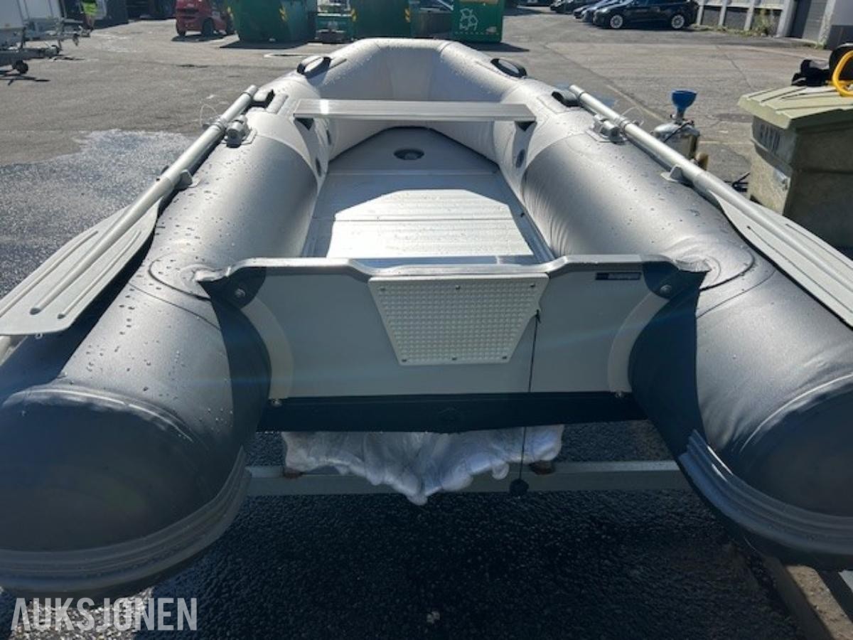 Adonis UB300 RIB, ny i eske!