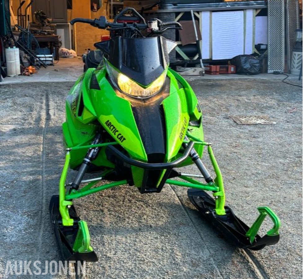 2017 Arctic Cat M 8000 Sno Pro