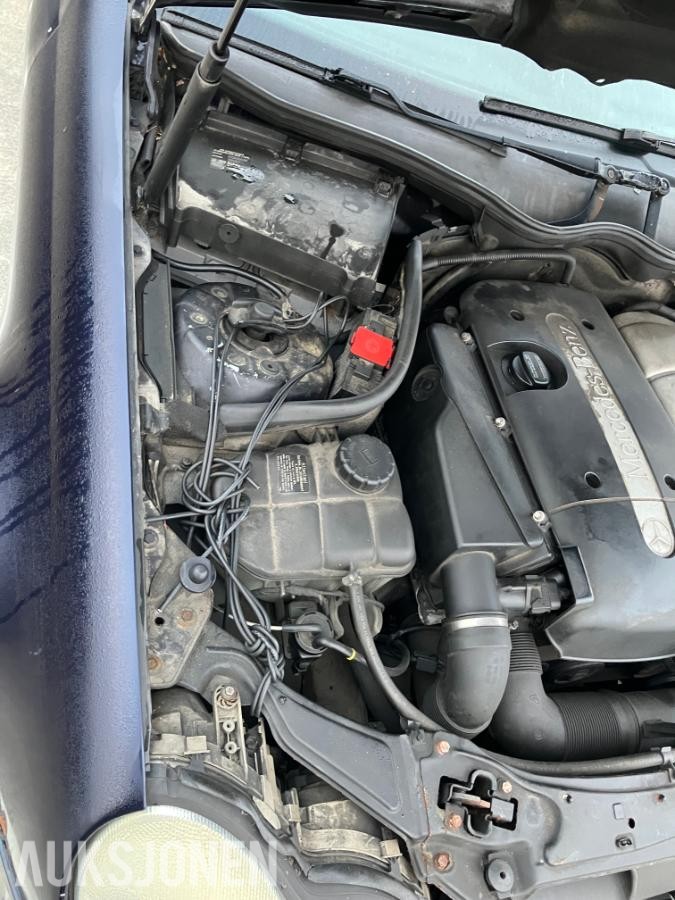 2003 Mercedes-Benz  C220 CDI 2.1 143hk automat hengerfeste s+v dekk