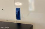 Kontormøbler skrivebord, skap og whiteboard