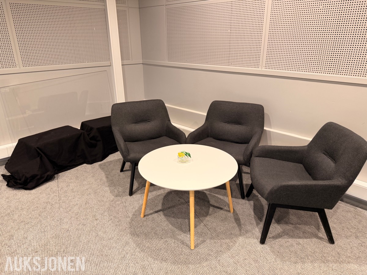 Komplett loungegruppe – 3 lenestoler + rundt bord