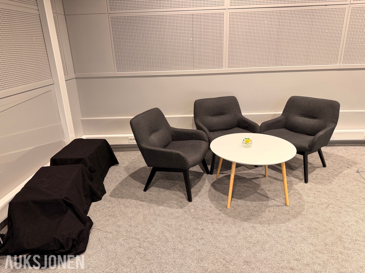 Komplett loungegruppe – 3 lenestoler + rundt bord