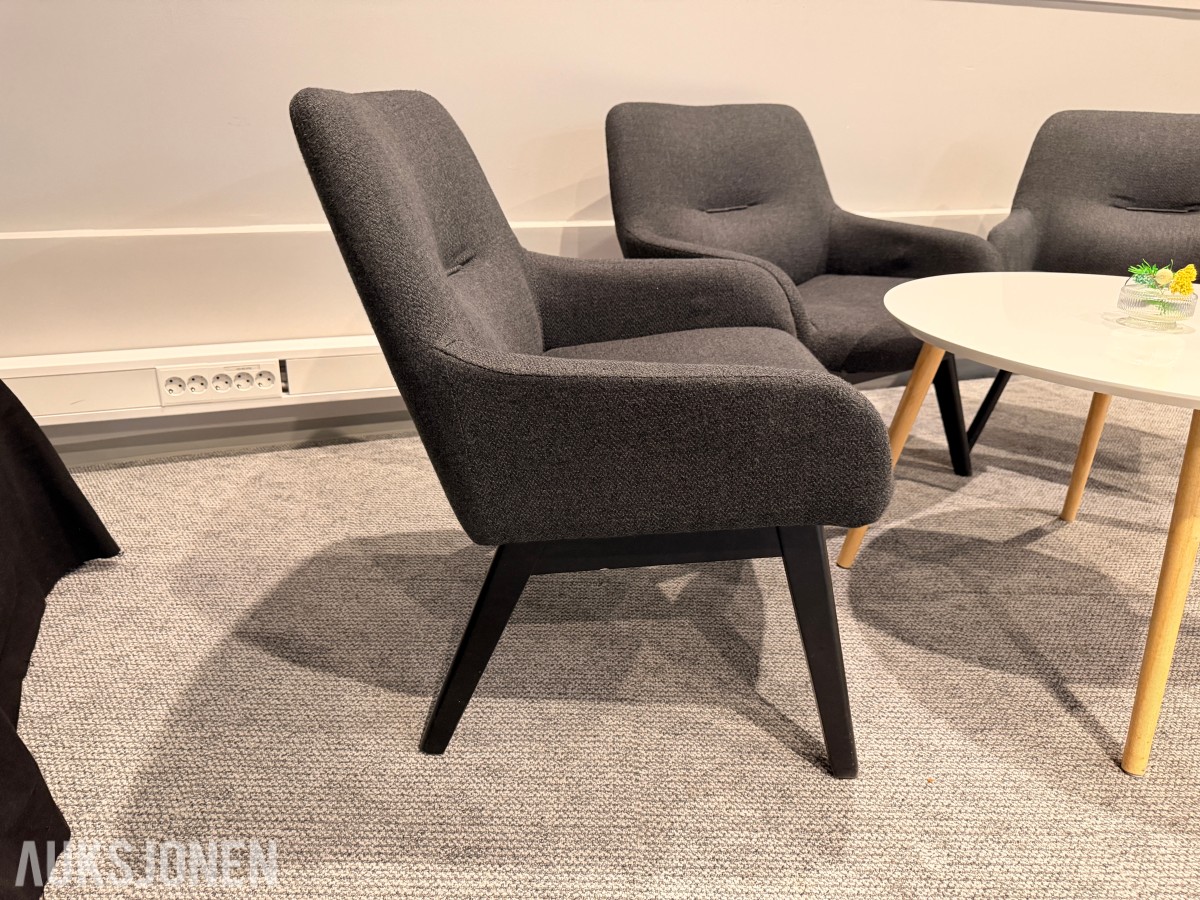 Komplett loungegruppe – 3 lenestoler + rundt bord