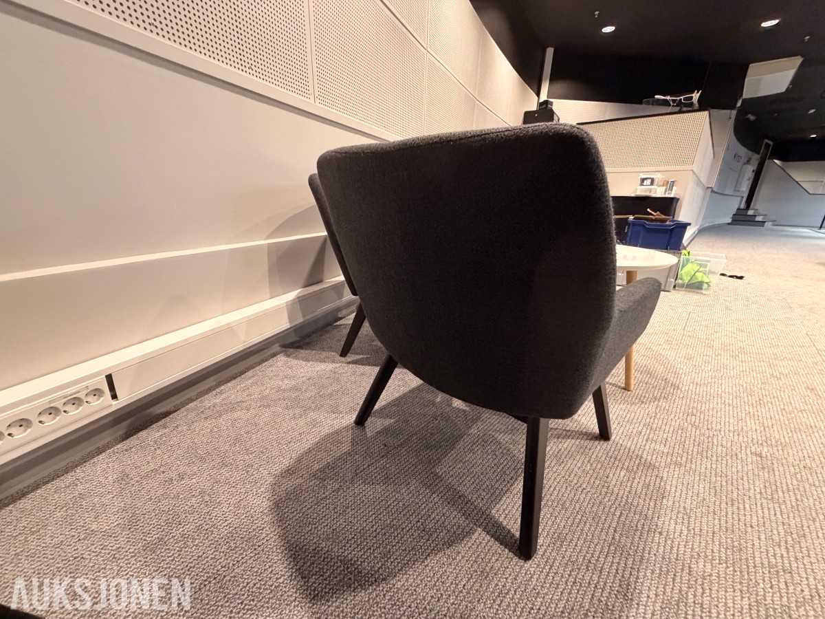 Komplett loungegruppe – 3 lenestoler + rundt bord