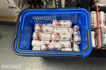 Stort Parti med Battery energidrikk, brus, godteri og engangsartikler