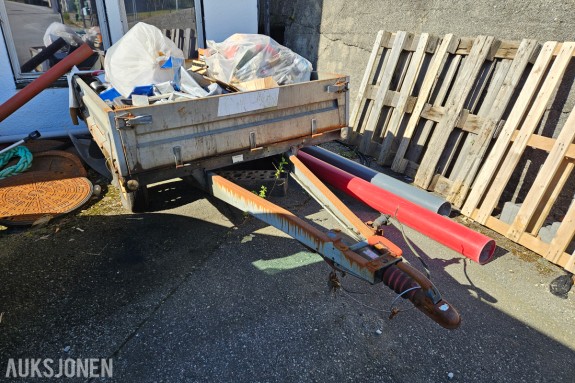 2003 Tysse Påhengsvogn - Tillatt totalvekt 1400 kg - Egenvekt 320 kg - Nyttelast 1080 kg - Boggi-aksel 