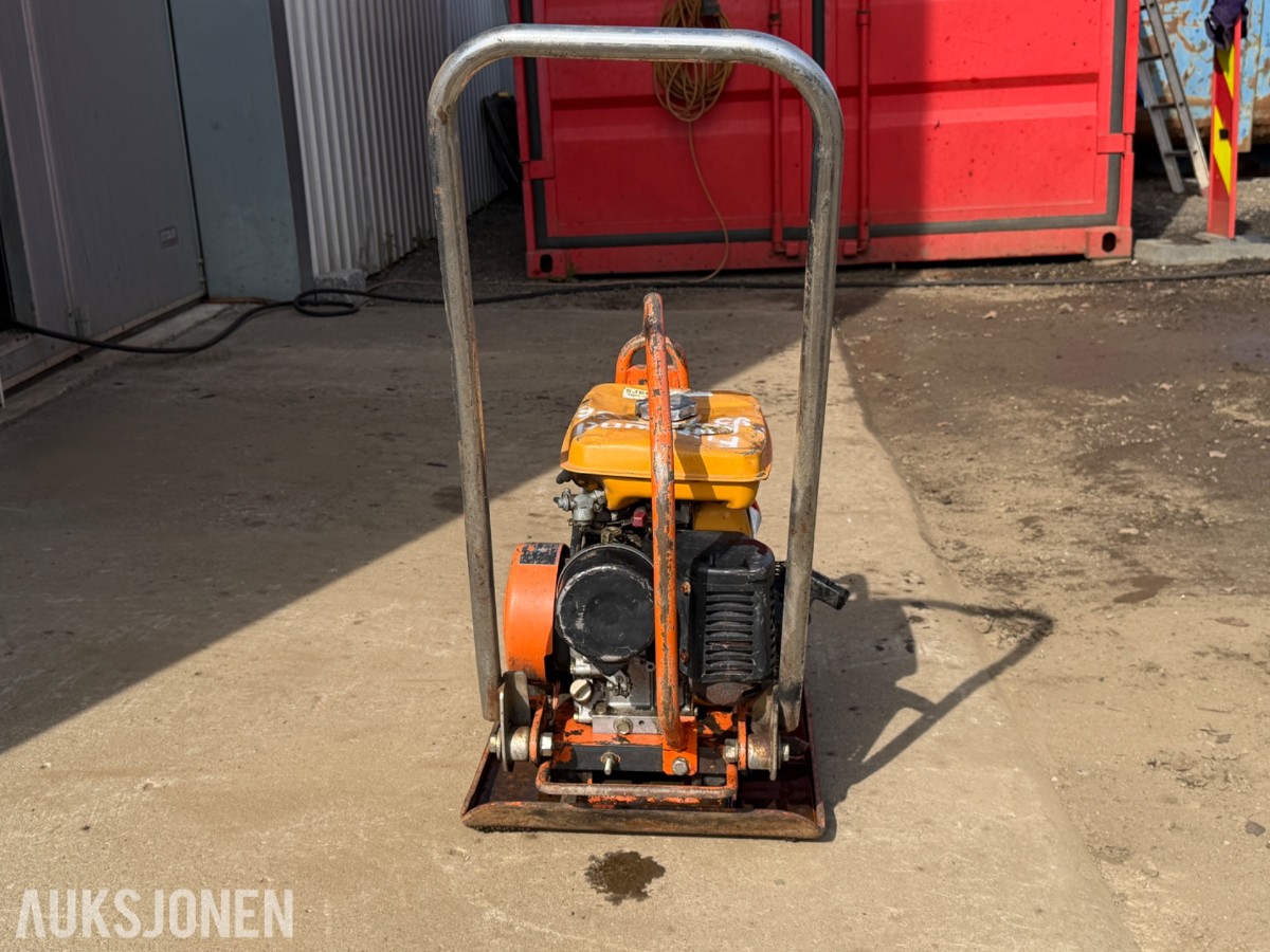 Mikasa MVC-72 Vibrasjonsplate med Robin EY20 motor