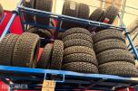 Lager av bildekk selges – selges samlet