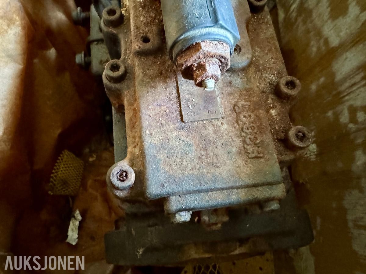 2003 Hydraulisk Pumpe – Kobelco SK135