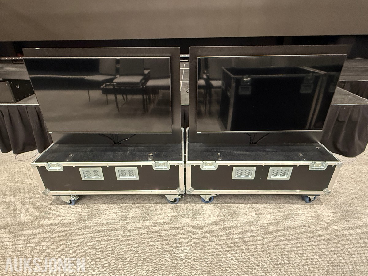 2 Stk. Philips TV-skjermer i flightcase med kabling og tilbehør