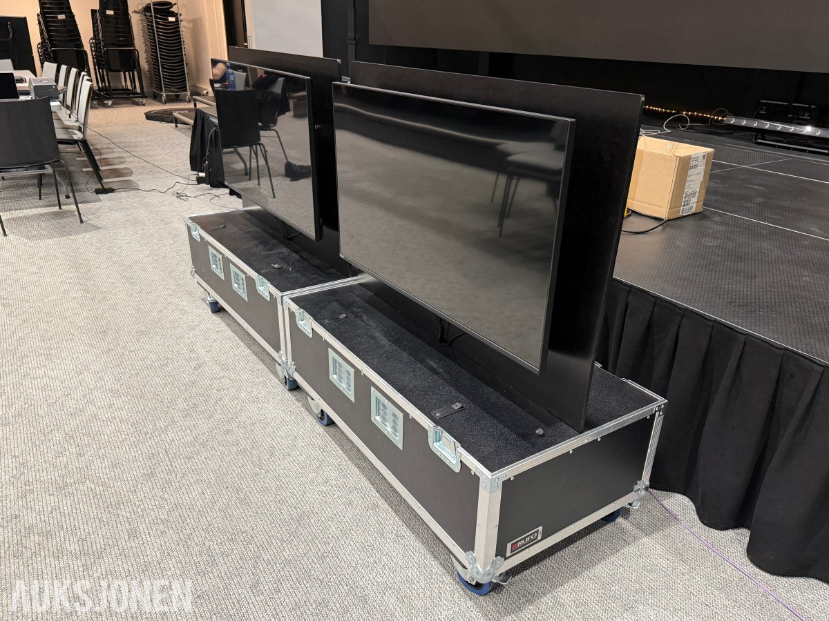 2 Stk. Philips TV-skjermer i flightcase med kabling og tilbehør