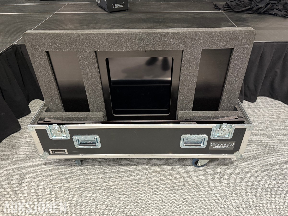 3 Stk. Samsung 55” 4K TV m/ flightcase – UE55TU6905K / QE55Q70TAT